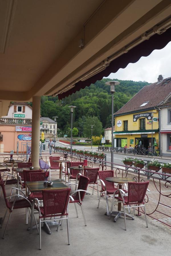 Hotel Des Voyageurs Pont-de-Roide Buitenkant foto